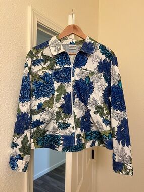 Chicos Zip Front Jacket